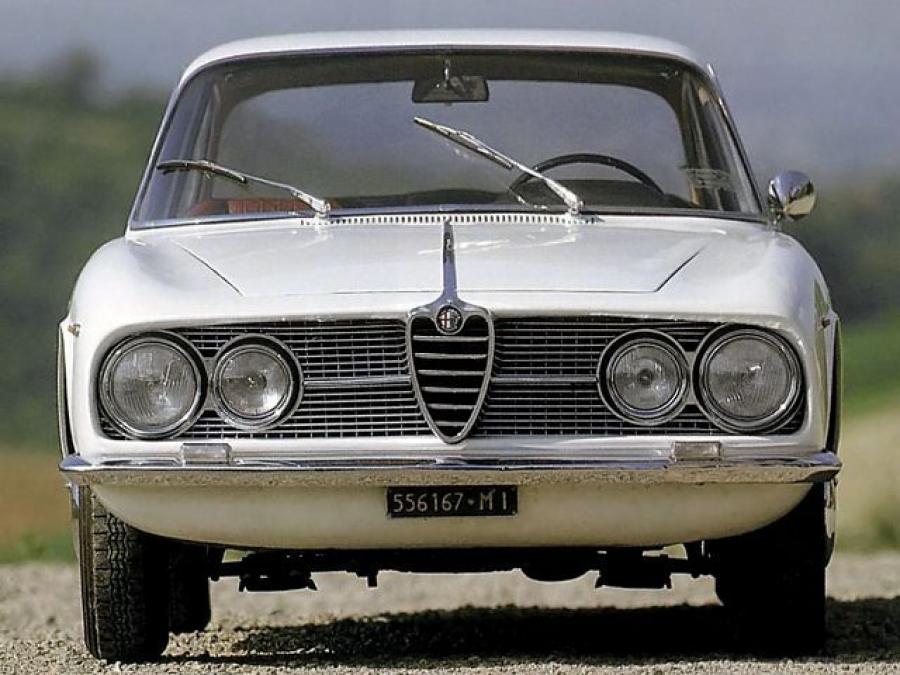  Alfa Romeo 2000 Sprint (102) 1960 года  (фото 4 из 6)